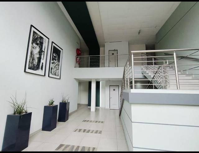 BUSINESS PROPERTY TO RENT IN HALFWAY HOUSE